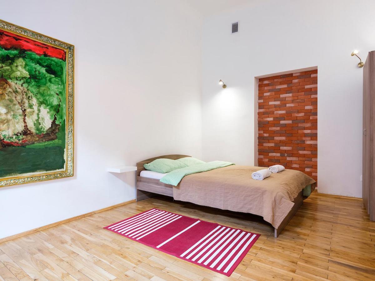Dom Sapiehy Aparthotel Cracovia Esterno foto