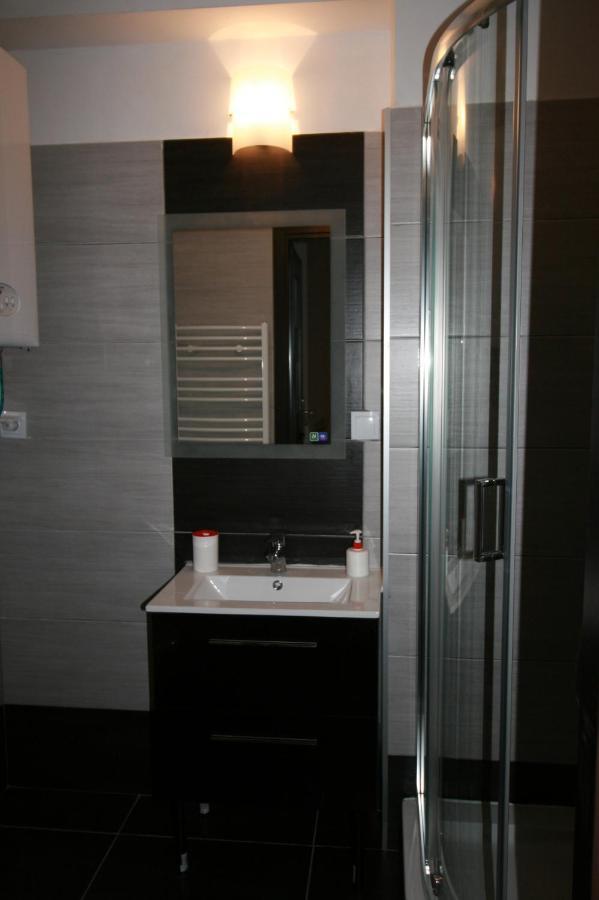 Dom Sapiehy Aparthotel Cracovia Esterno foto