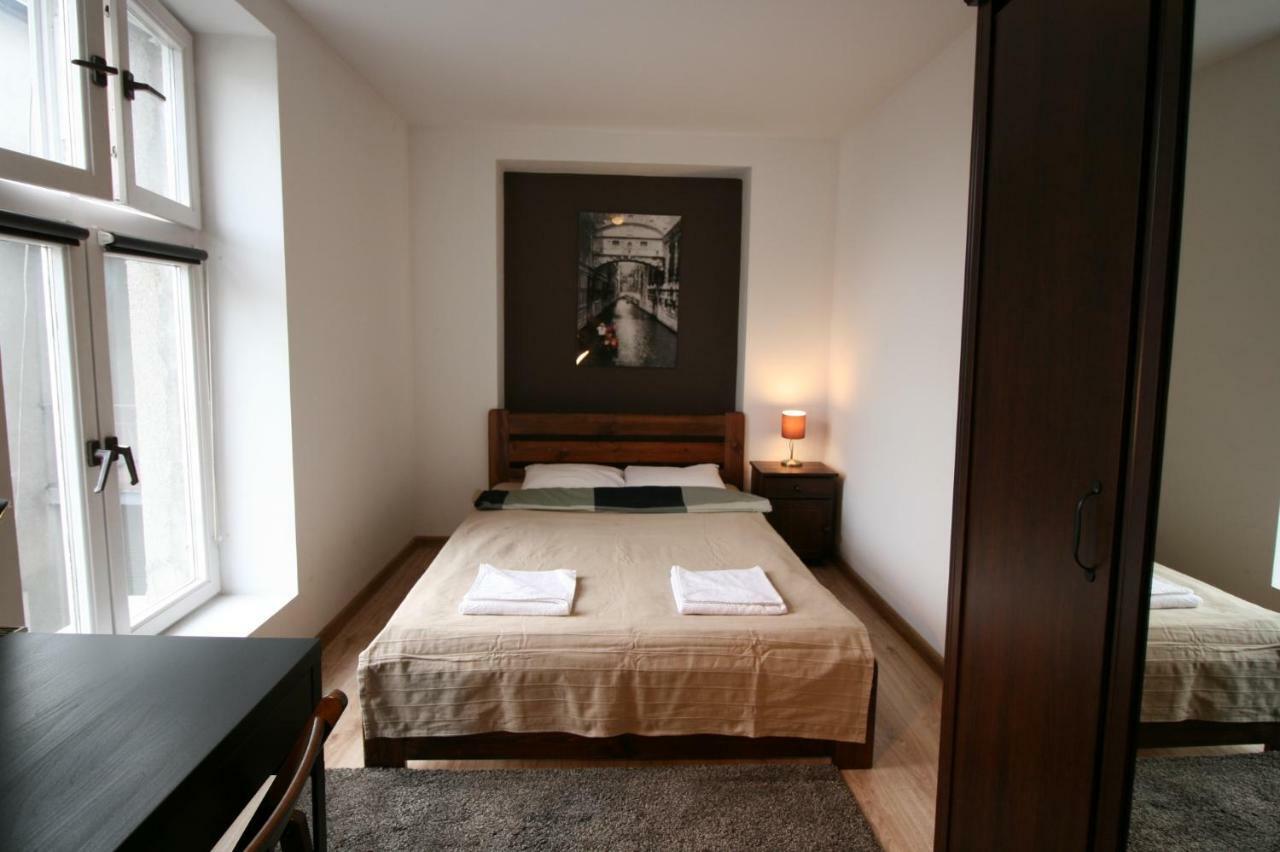 Dom Sapiehy Aparthotel Cracovia Esterno foto