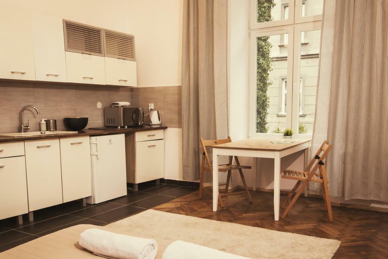Dom Sapiehy Aparthotel Cracovia Esterno foto
