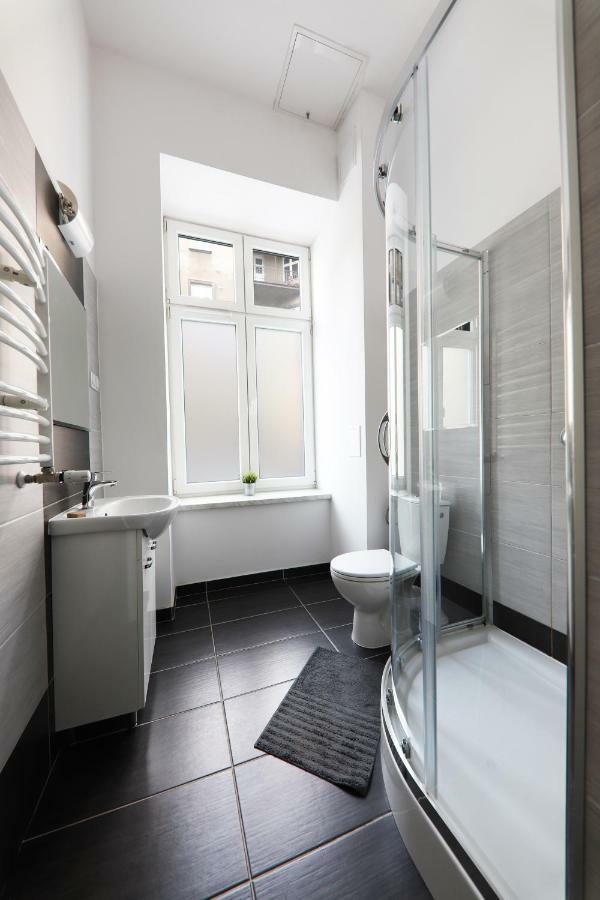 Dom Sapiehy Aparthotel Cracovia Esterno foto